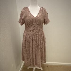 Torrid Plus Size 1 Mauve Lace Floral Fit & Flare Knee Length Dress Short Sleeve